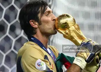Buffon, kỳ quan vĩ đại của bóng đá Italy