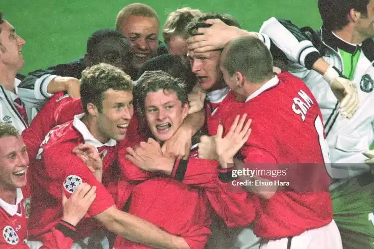 Siêu dự bị Solskjær với 4 bàn thắng kinh điển trước Forest