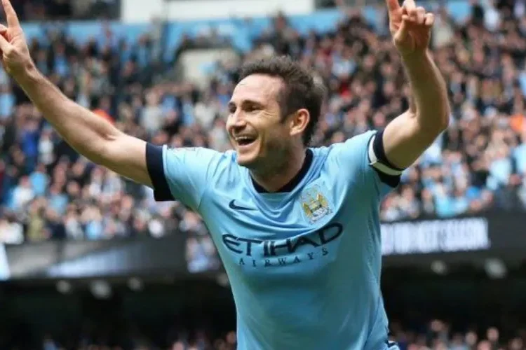 Frank Lampard và vụ chuyển nhượng kỳ lạ sang Manchester City