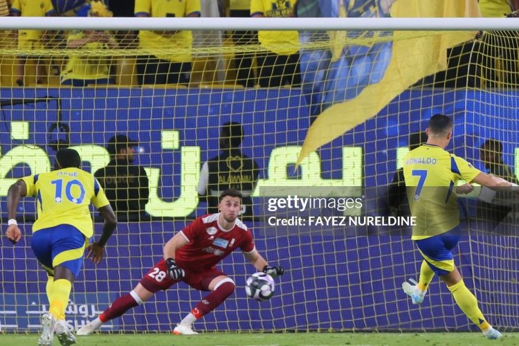 Phạt đền trong bóng đá là gì?