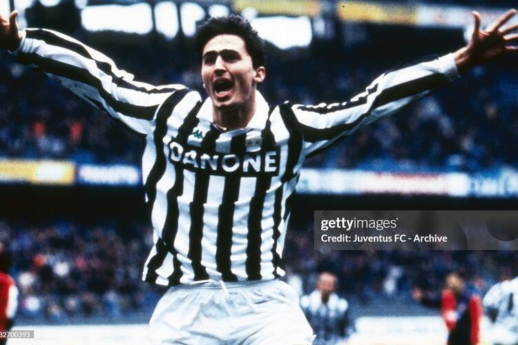 Dino Baggio – Cần mẫn vượt bóng huyền thoại