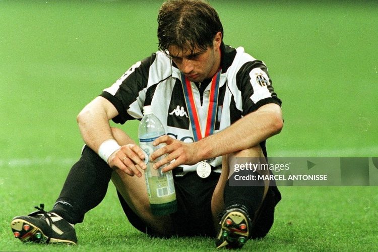 Tacchinardi – Siêu tiền vệ phòng ngự