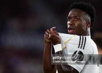 Perez và cuộc tẩy chay Quả bóng vàng: Real Madrid chống lại cả thế giới