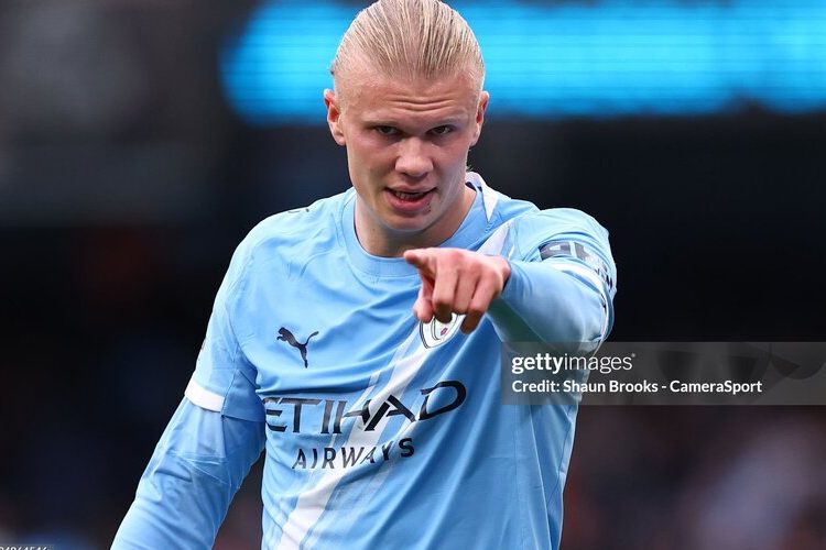 Mối thù của nhà Haaland với Manchester United