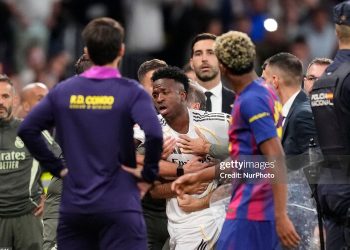 Cơn giận dữ của Vinicius hé lộ mâu thuẫn với Alonso