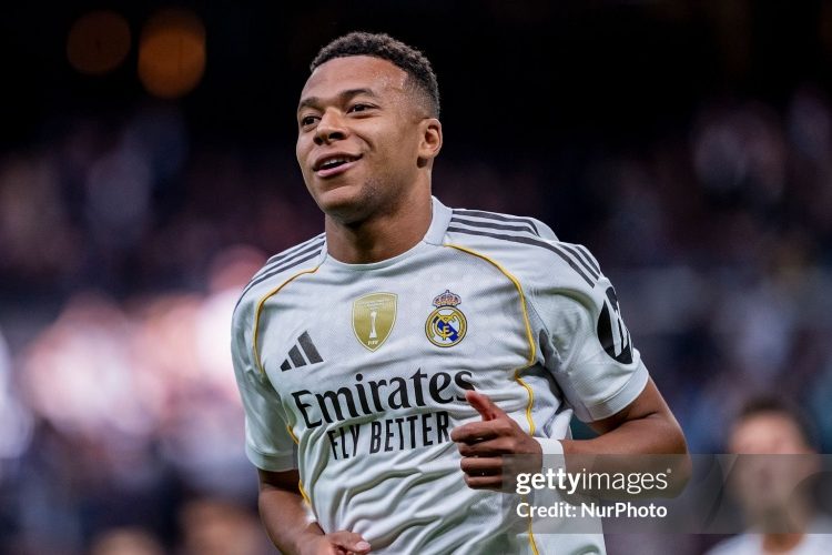 Mbappe - Bóng ma mới của Barcelona