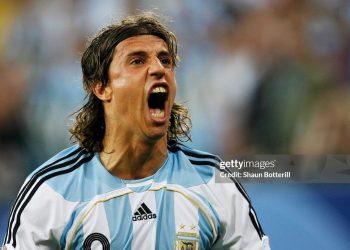 Nghệ thuật săn bàn của Crespo