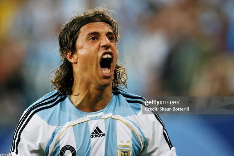 Nghệ thuật săn bàn của Crespo