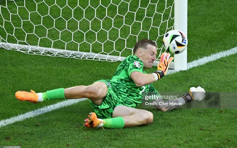 Pickford có phản xạ tốt