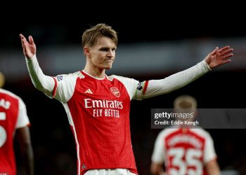 Odegaard là trụ cột ở Arsenal lẫn tuyển Na Uy