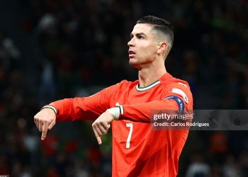 Khoảnh khắc Ronaldo viết lại lịch sử đang đến gần