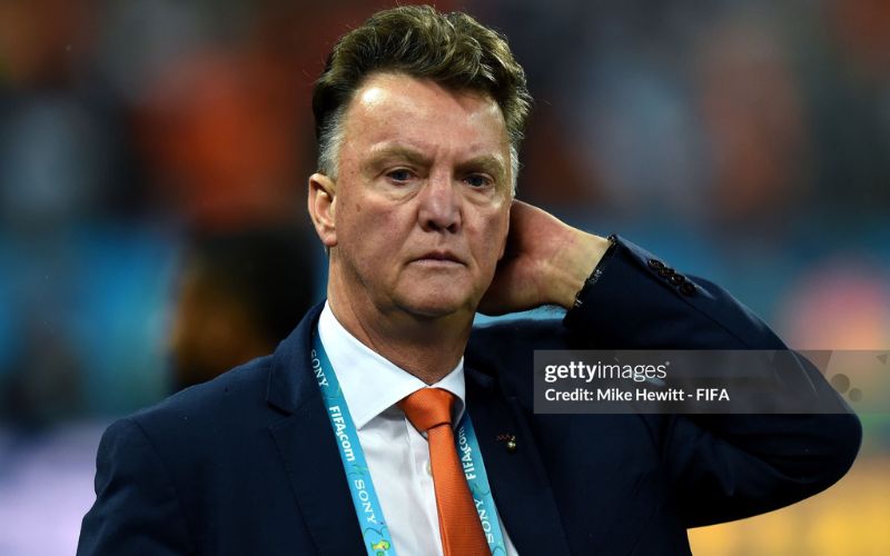 Van Gaal chống chọi với ung thư