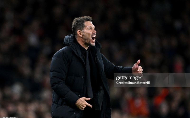 Simeone chịu cú sốc trước Arsenal