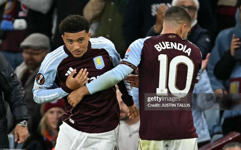 Sancho chưa thể tỏa sáng ở Aston Villa