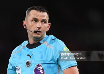 Có mấy trọng bài điều khiểu một trận bóng đá?