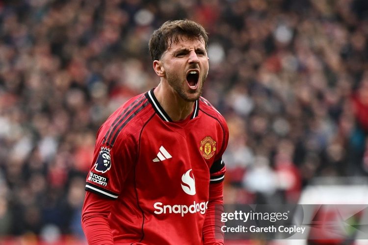 Mount trở lại, Cunha mất chỗ?