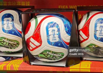 Quả bóng tiêu chuẩn của FIFA có gì khác biệt?