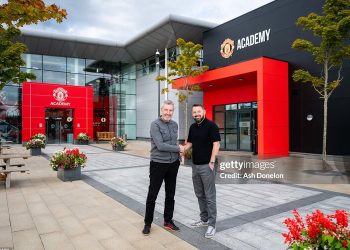 Nghịch lý trong cơ sở huấn luyện mới của Man Utd