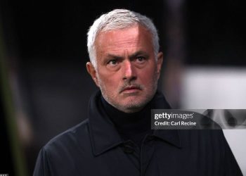 Cơn ác mộng của Mourinho chưa dừng lại