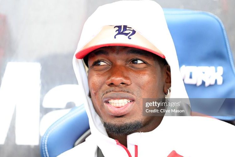 Bài học đắt giá của Pogba