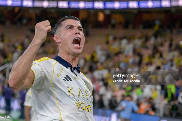 Ronaldo xứng danh tiền đạo toàn diện nhất thế giới