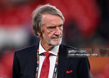 MU rung chuyển vì lệnh cấm mới