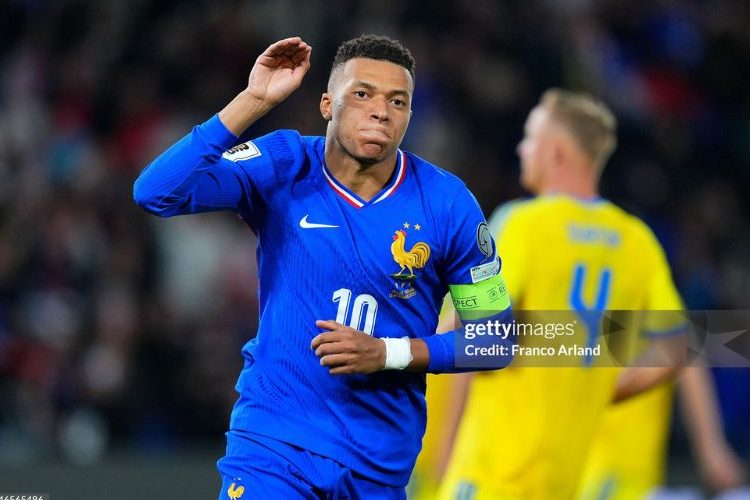 Kỷ lục ghi bàn của Mbappe ở tuổi 26
