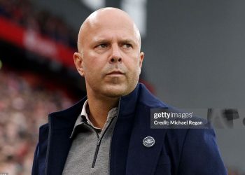 Sa thải Slot là bài học đắt giá với Liverpool