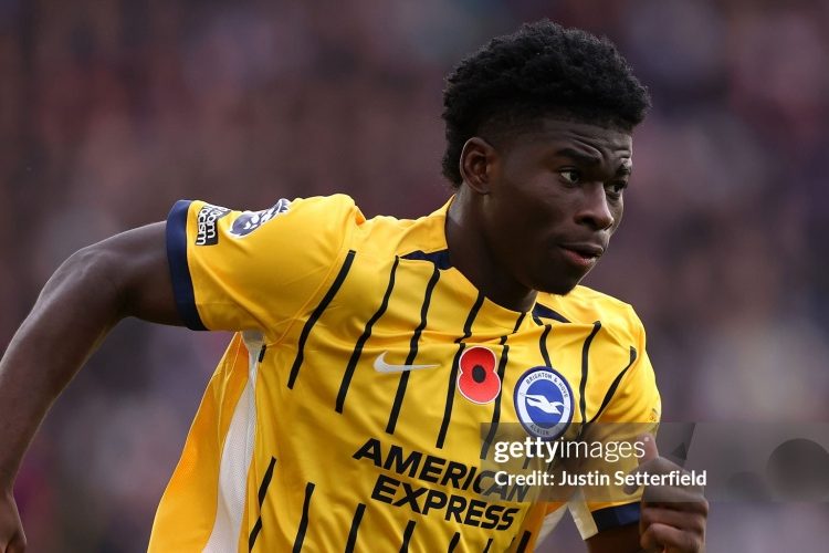 Baleba mở toang cánh cửa tới MU