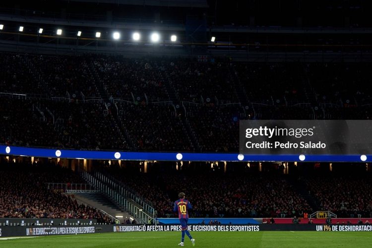 Ngày Camp Nou hồi sinh và Barca tái sinh