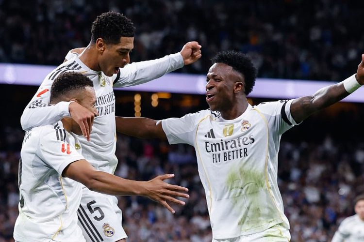 Khủng hoảng phòng thay đồ bùng nổ: Xabi Alonso đối mặt áp lực từ 3 ngôi sao