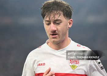 ‘Kroos mới’ từ chối MU, chọn Real làm điểm đến