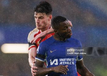 Caicedo và Rice, ai giỏi hơn ai?