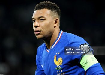 Kylian Mbappe đã có 400 bàn thắng ở tuổi 26