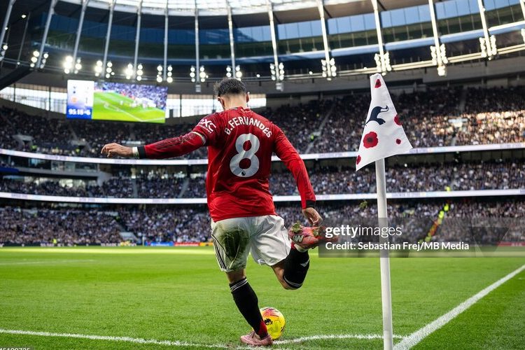 Manchester United ngày càng lợi hại ở những quả phạt góc