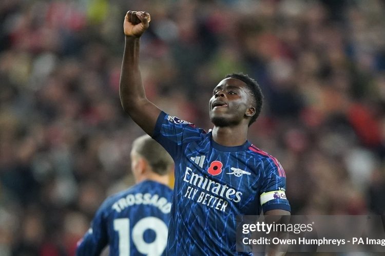 Vì sao Arsenal phải giữ chân Saka bằng mọi giá?