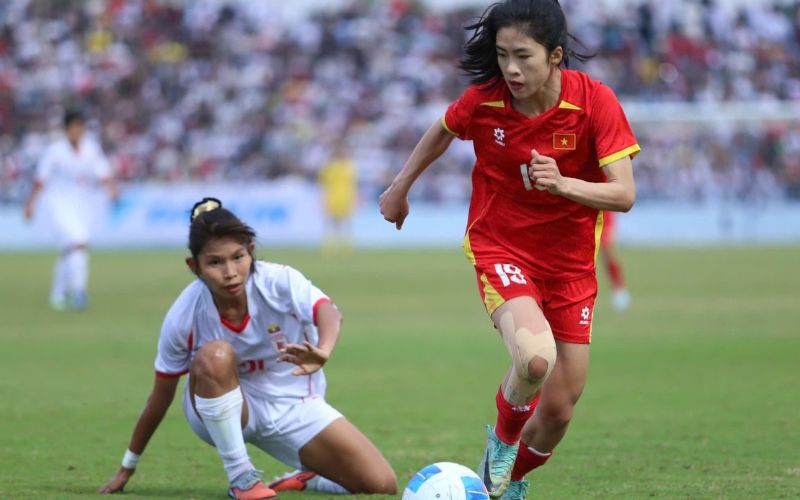 Tuyển nữ Việt Nam đánh bại Myanmar