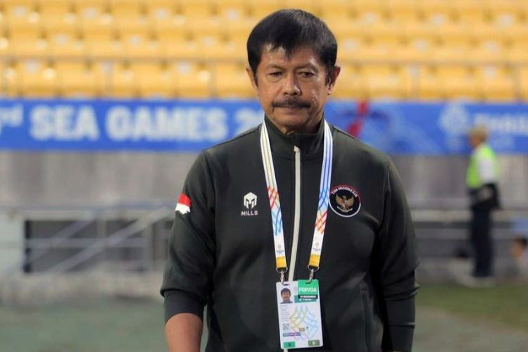 HLV Indonesia xin lỗi sau cú sốc bị loại