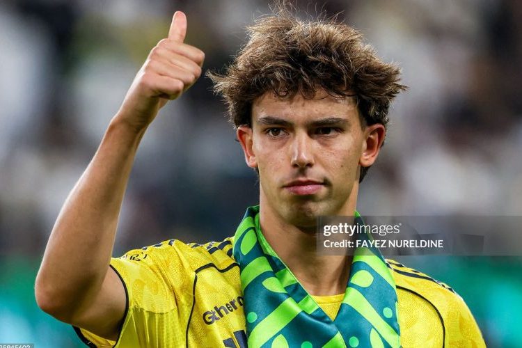 Nghe lời Ronaldo, Joao Felix thăng hoa