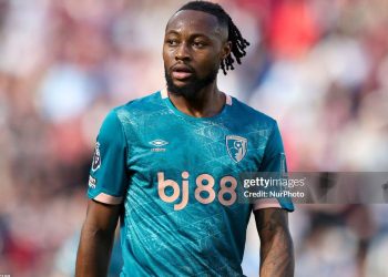 Tiền đạo 65 triệu bảng thành hàng hot