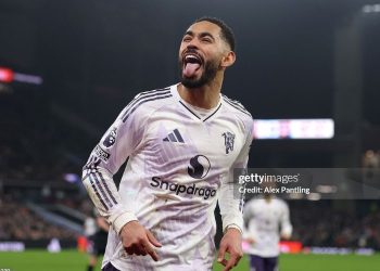 Nỗi oan của hàng công MU