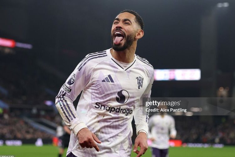 Nỗi oan của hàng công MU