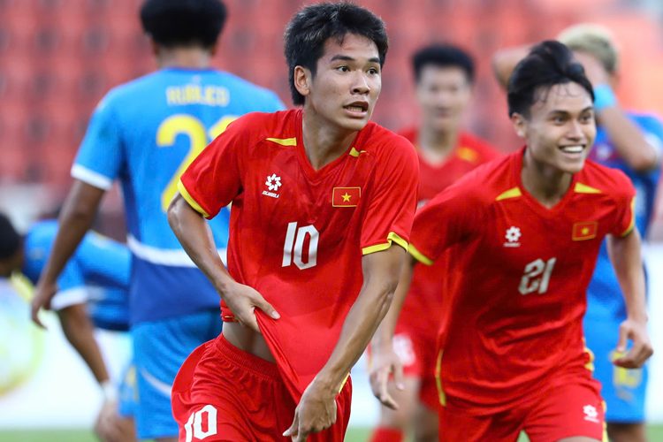 Ba phút định mệnh và tấm vé chung kết của U22 Việt Nam