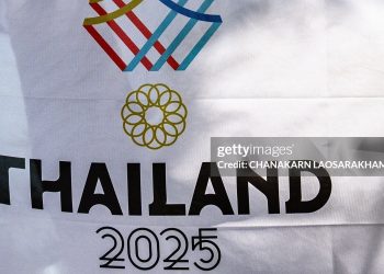 SEA Games 33: Bóng chưa lăn đã loạn