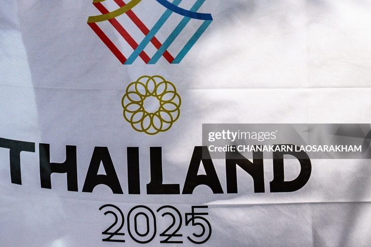 SEA Games 33: Bóng chưa lăn đã loạn