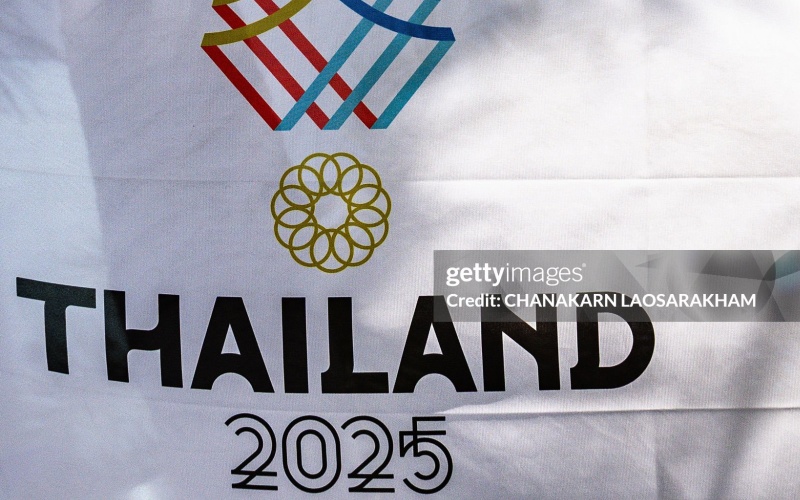 SEA Games 33: Bóng chưa lăn đã loạn