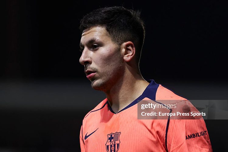 Roony Bardghji và lựa chọn ngược đời: Khi kiên nhẫn trở thành bản lĩnh tại Barcelona