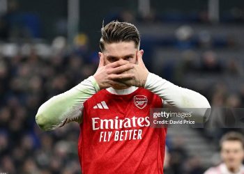 Arsenal và ngôi đầu bảng Giáng sinh nhìn từ lịch sử