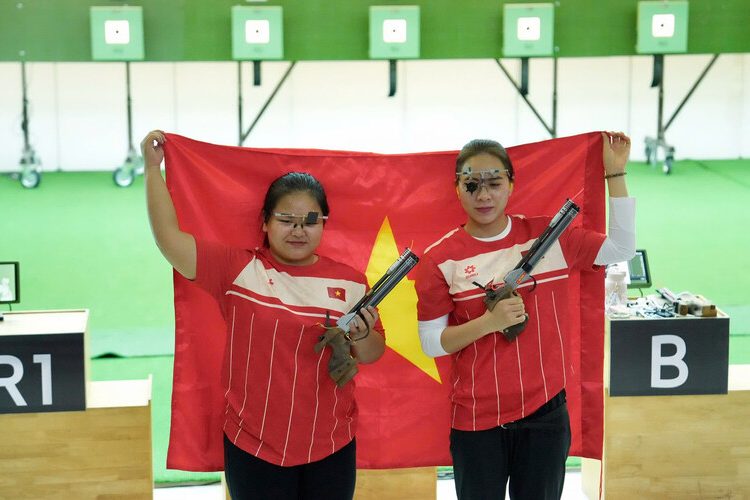 Việt Nam bùng nổ với 16 HCV trong ngày 17/12