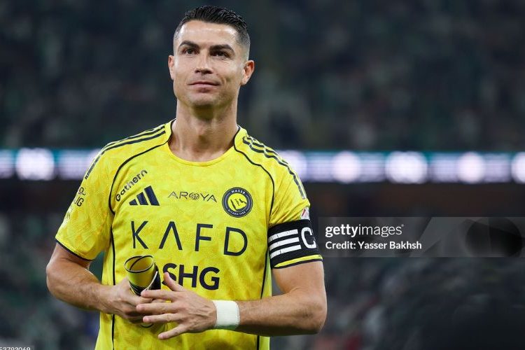 Cột mốc khó tin của Ronaldo